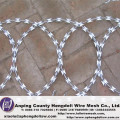 Razor barbed wire for security/High protective galvanized/PVC coated concertina razor barb wire/cheap barbed wire price per roll